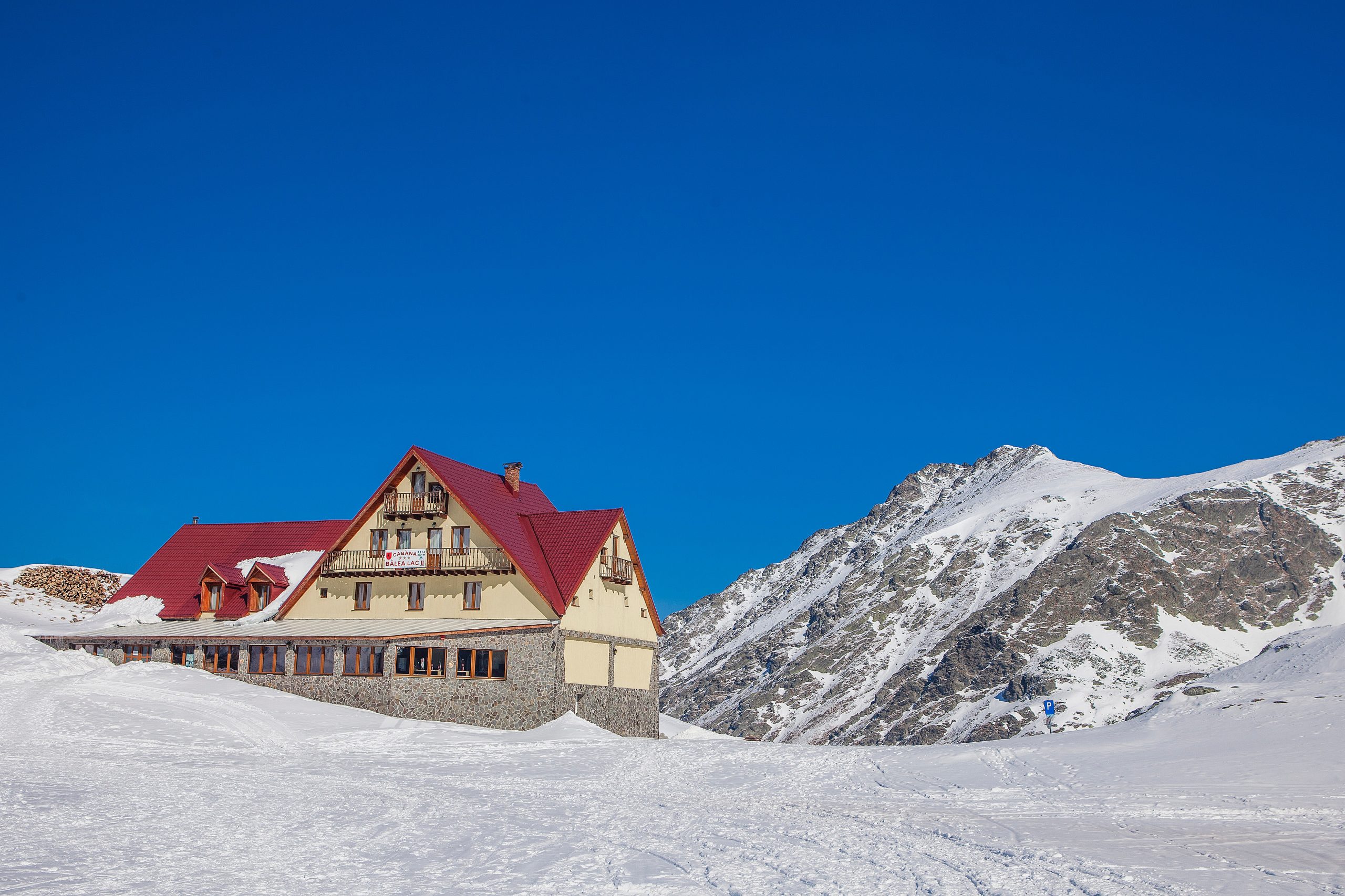 Balea lake chalet on top of transfagarasan