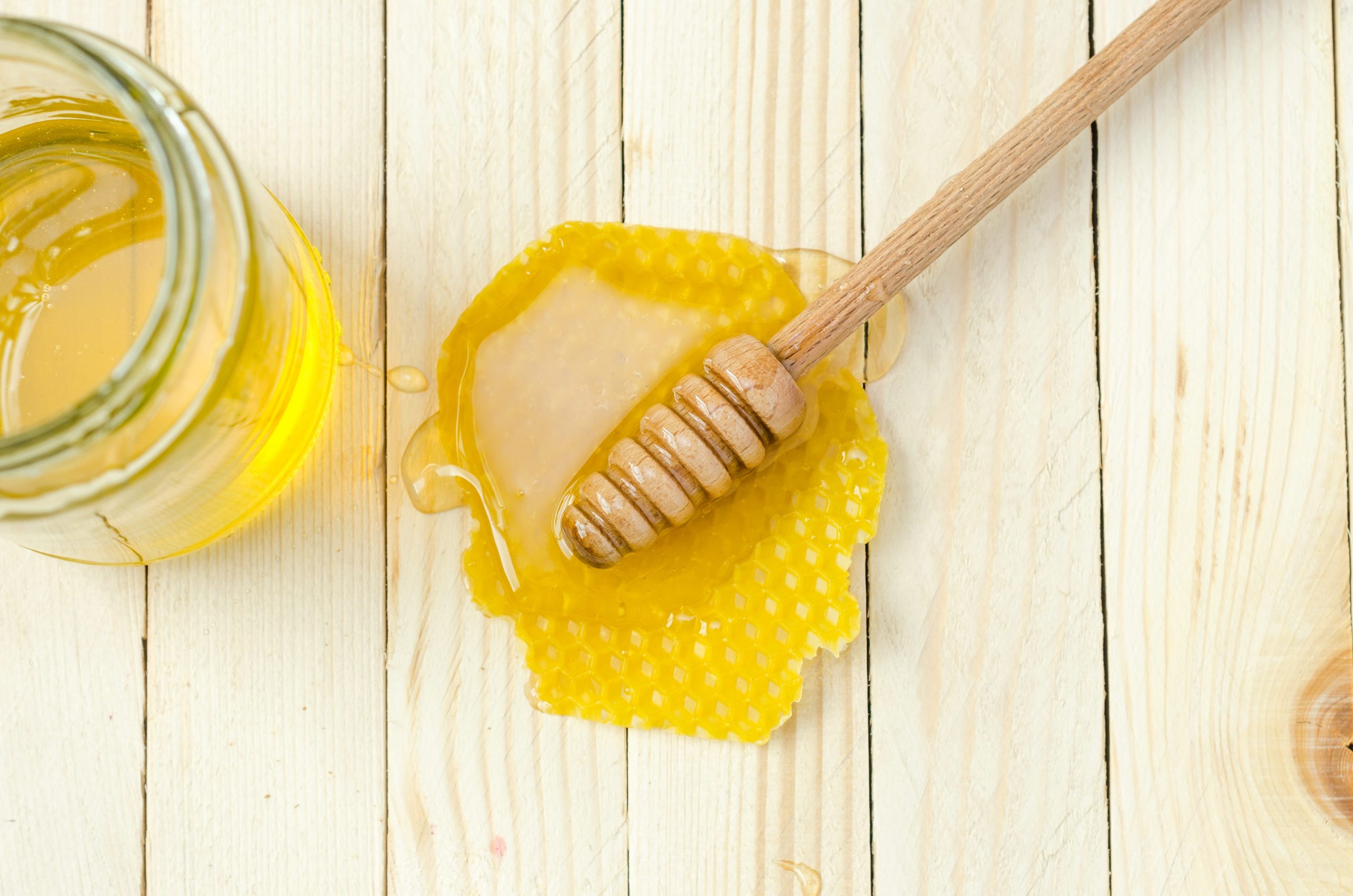 Gorgeous honey is a wonderful and healthy gift from Romania Gorgeous honey is a wonderful and healthy gift from Romania