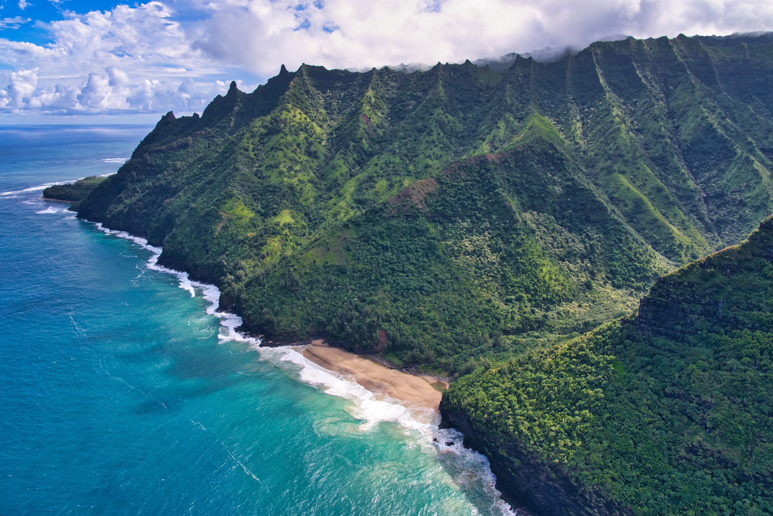 Beautiful Hawaii shoreline