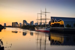 Perfect sunset over Glasgow - a guide to help you find where to stay in Glasgow