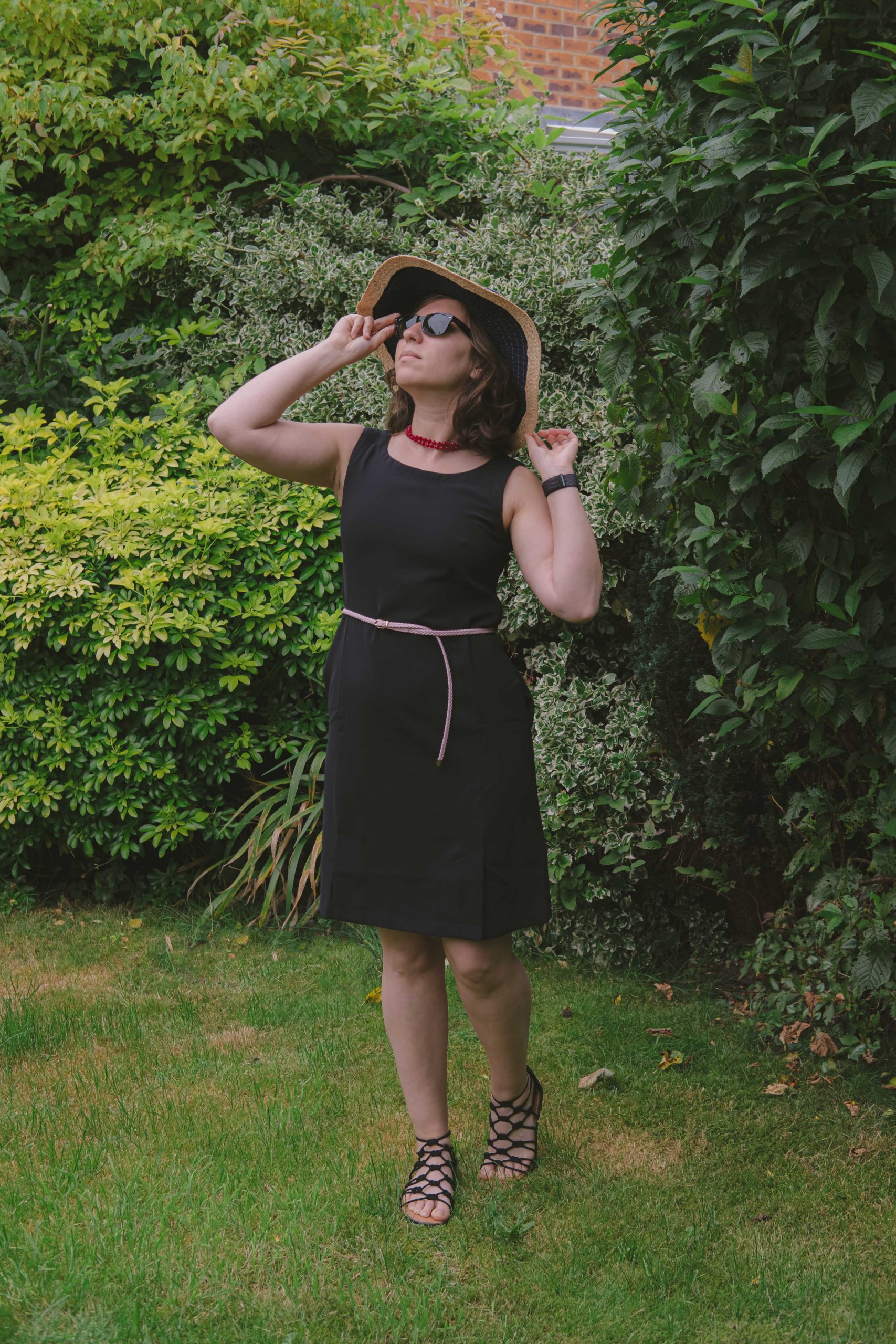 Beautiful Trevi dress from Bluffworks worn by Cory  at the botanical gardens in the UK