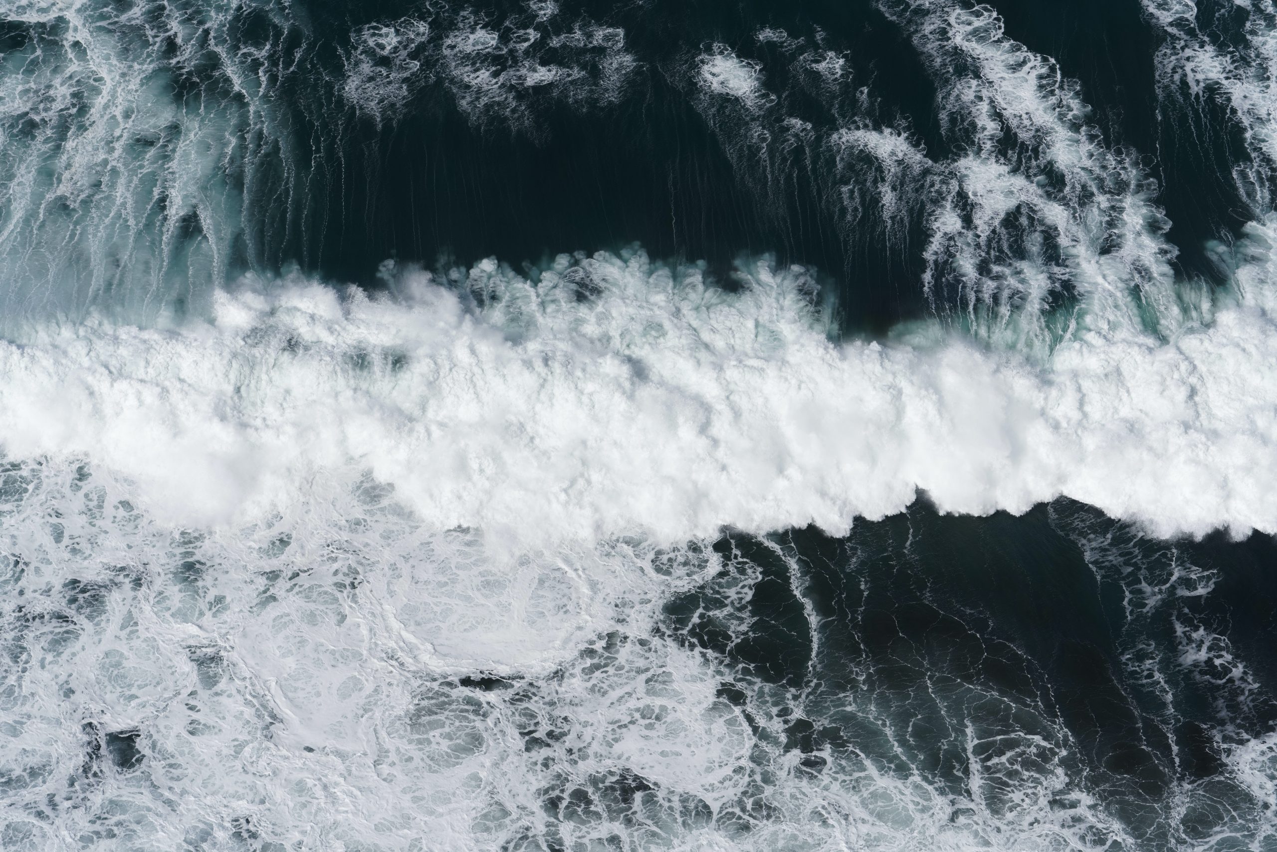 Beautiful waves in Madeira Ponta do Pargo