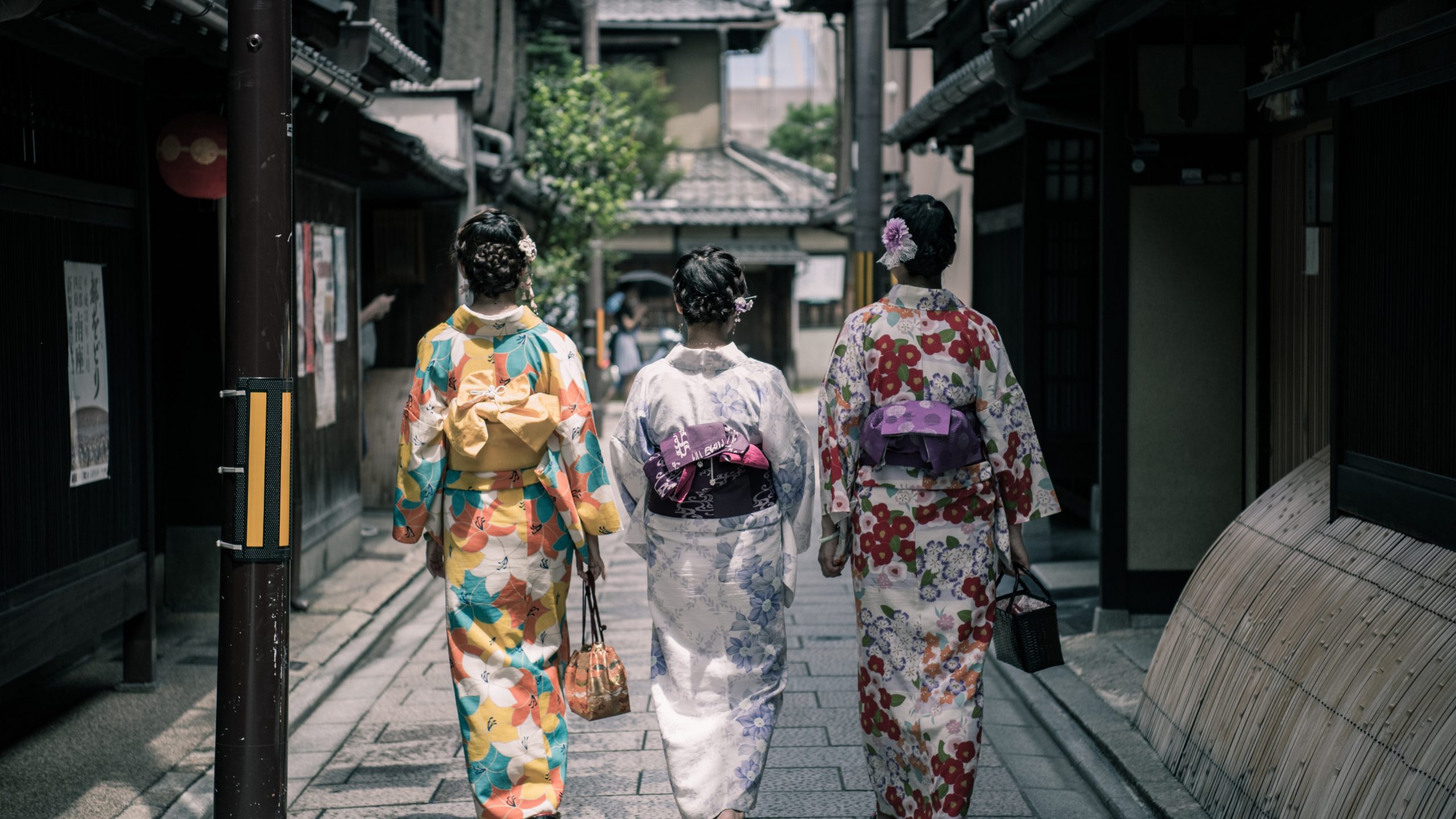 Visiting Kyoto in August to enjoy matsuri while wearing yukatas Visiting Kyoto in August to enjoy matsuri while wearing yukatas