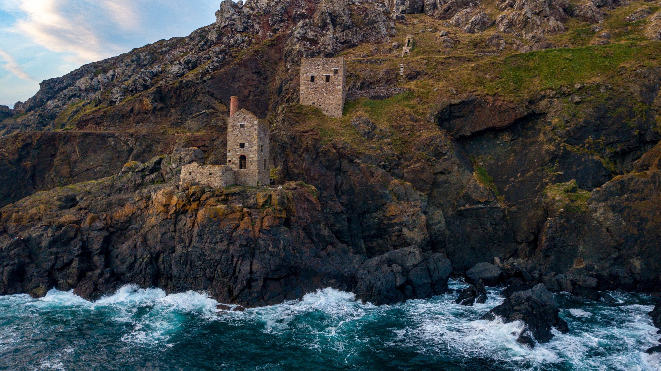 Castles and forts in Cornwall