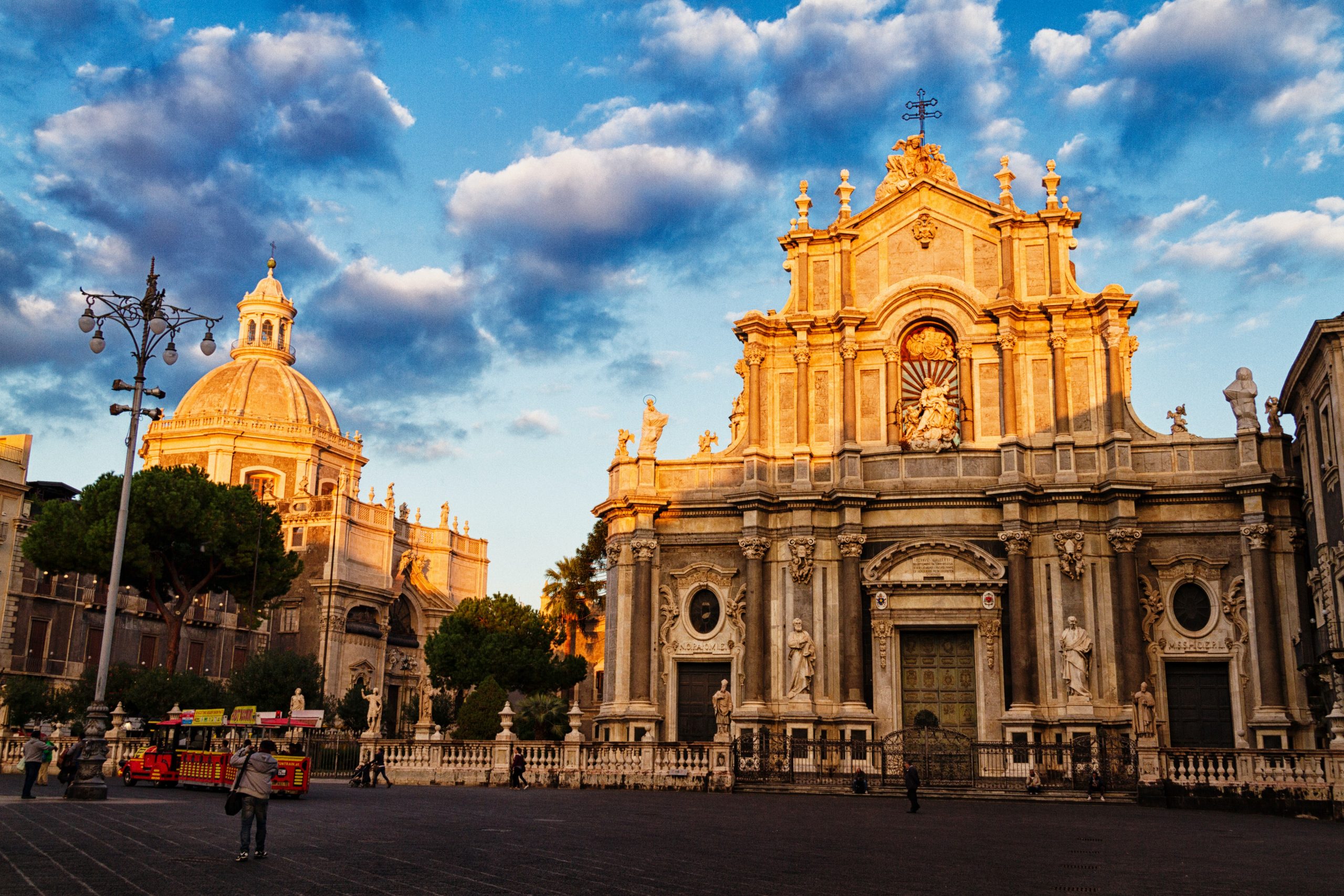 Duomo in catania at sunset