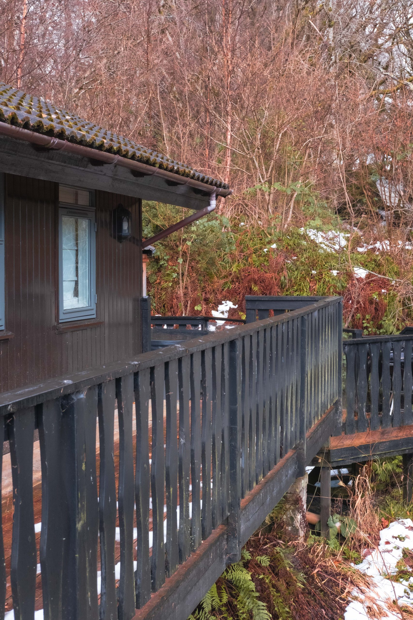 Decking area with waterfall views