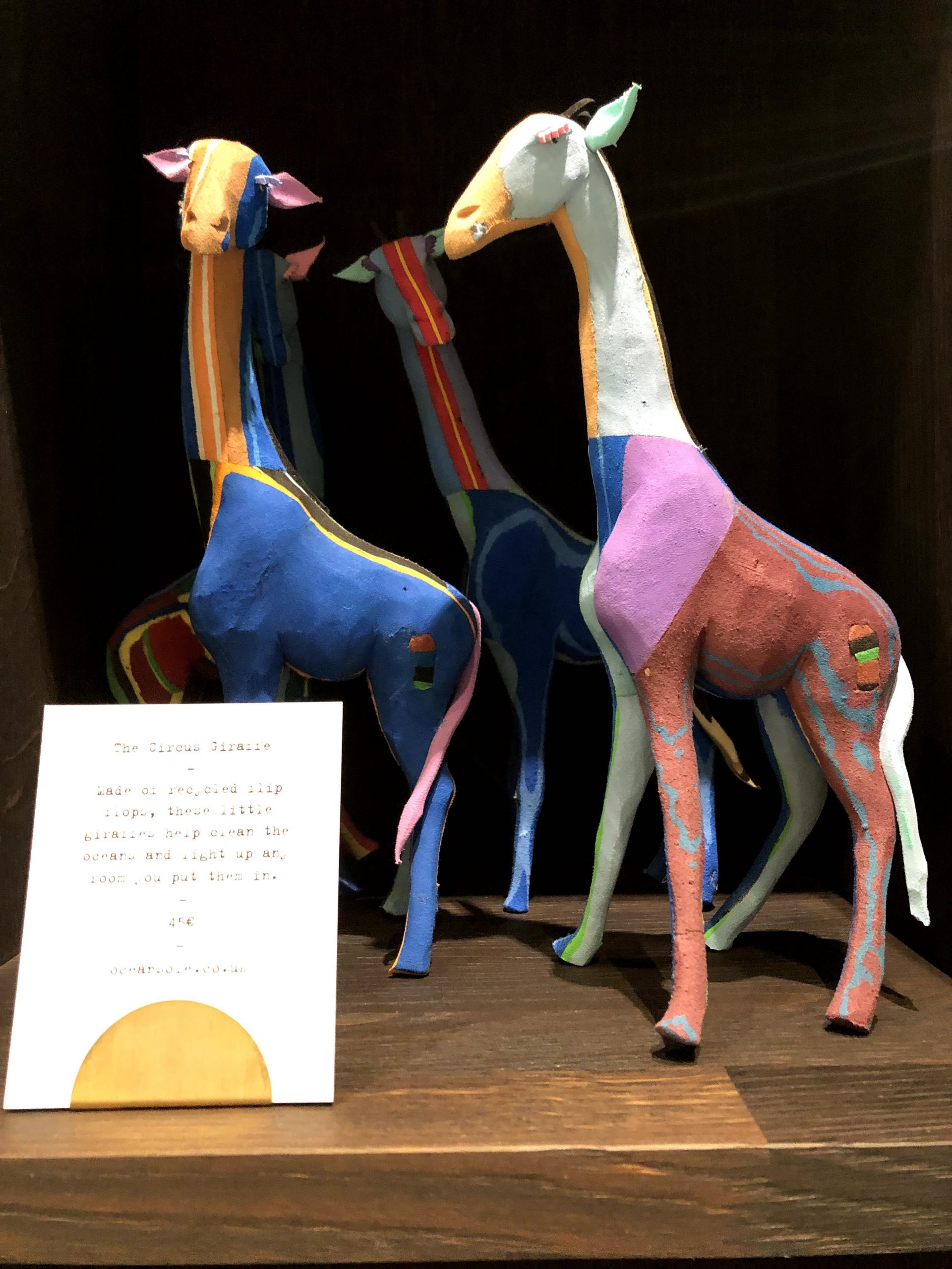 Flip Flop giraffe made in Kenya Flip Flop giraffe made in Kenya