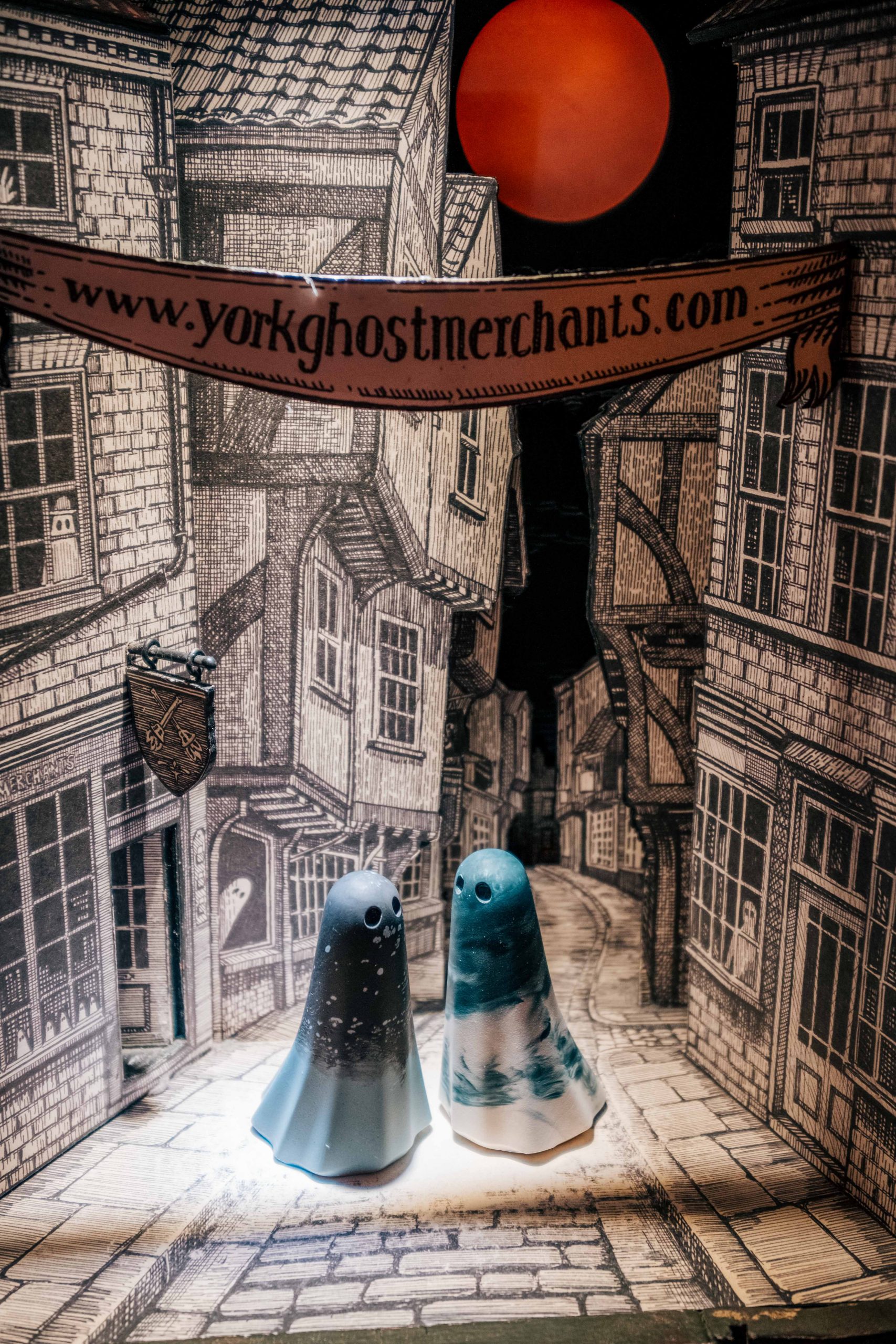 ghosts at the unique merchant shop in york