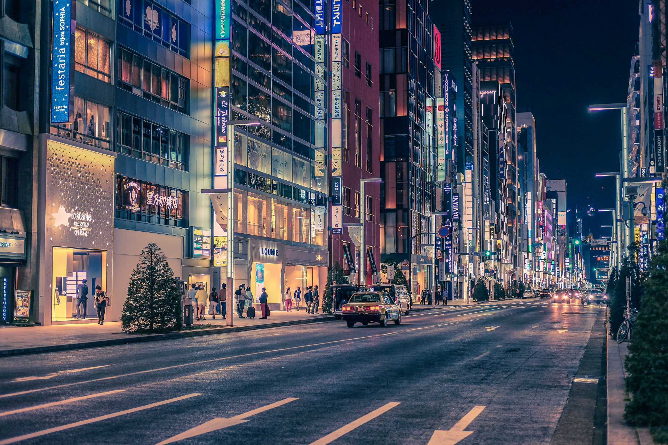 Ginza chuo dori at night