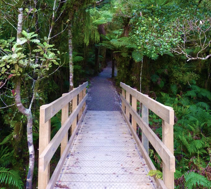 Hokitika Gorge Small Bridge