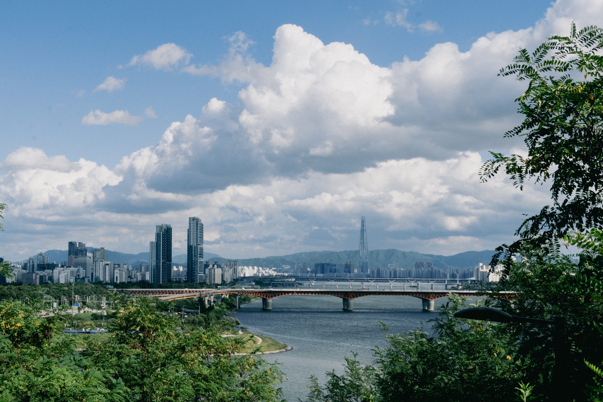 Han River in Seoul, South Korea Han River in Seoul, South Korea