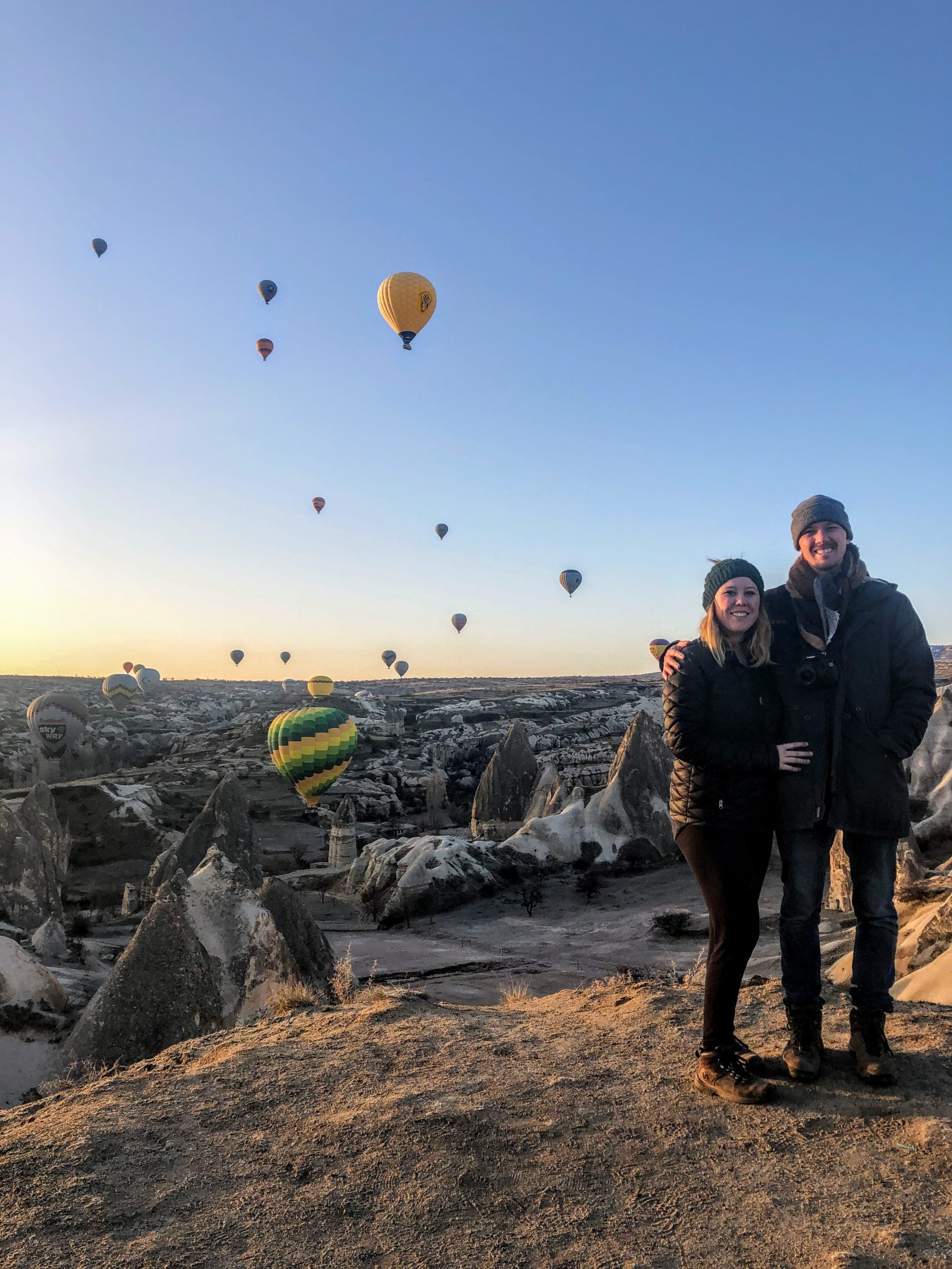 Travel couple hot air balloons