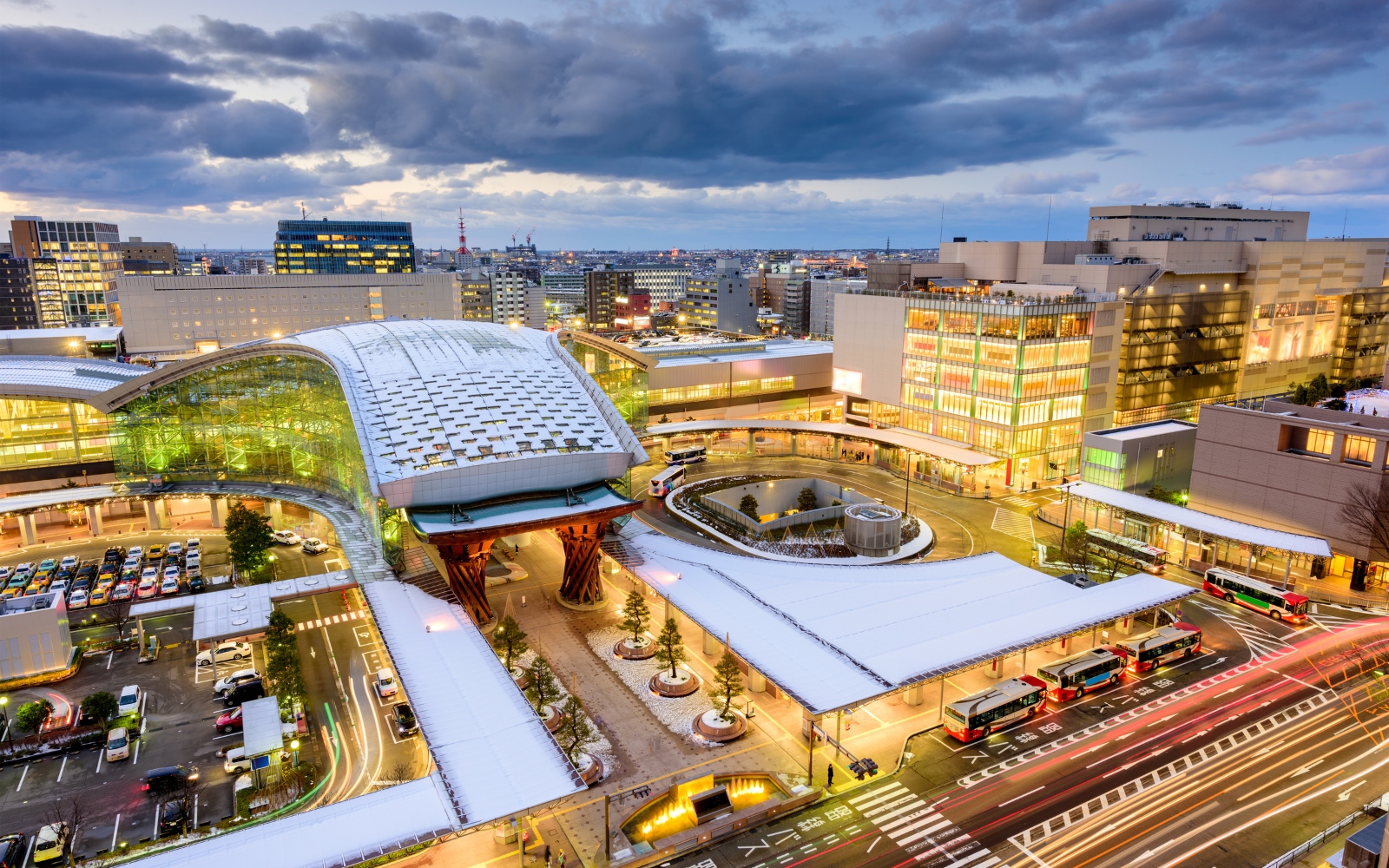 Kanazawa Station at night