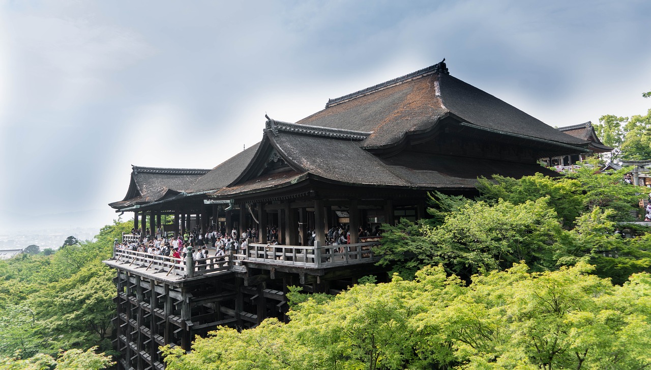 Kiyomizu-dera