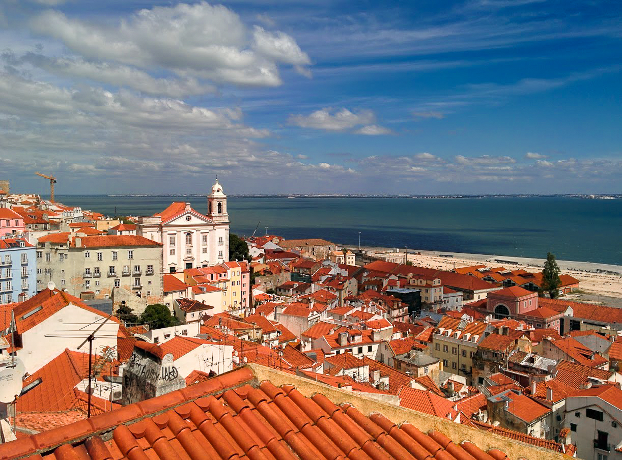 Lisbon Rooftops Vista Sao Jorge Castle