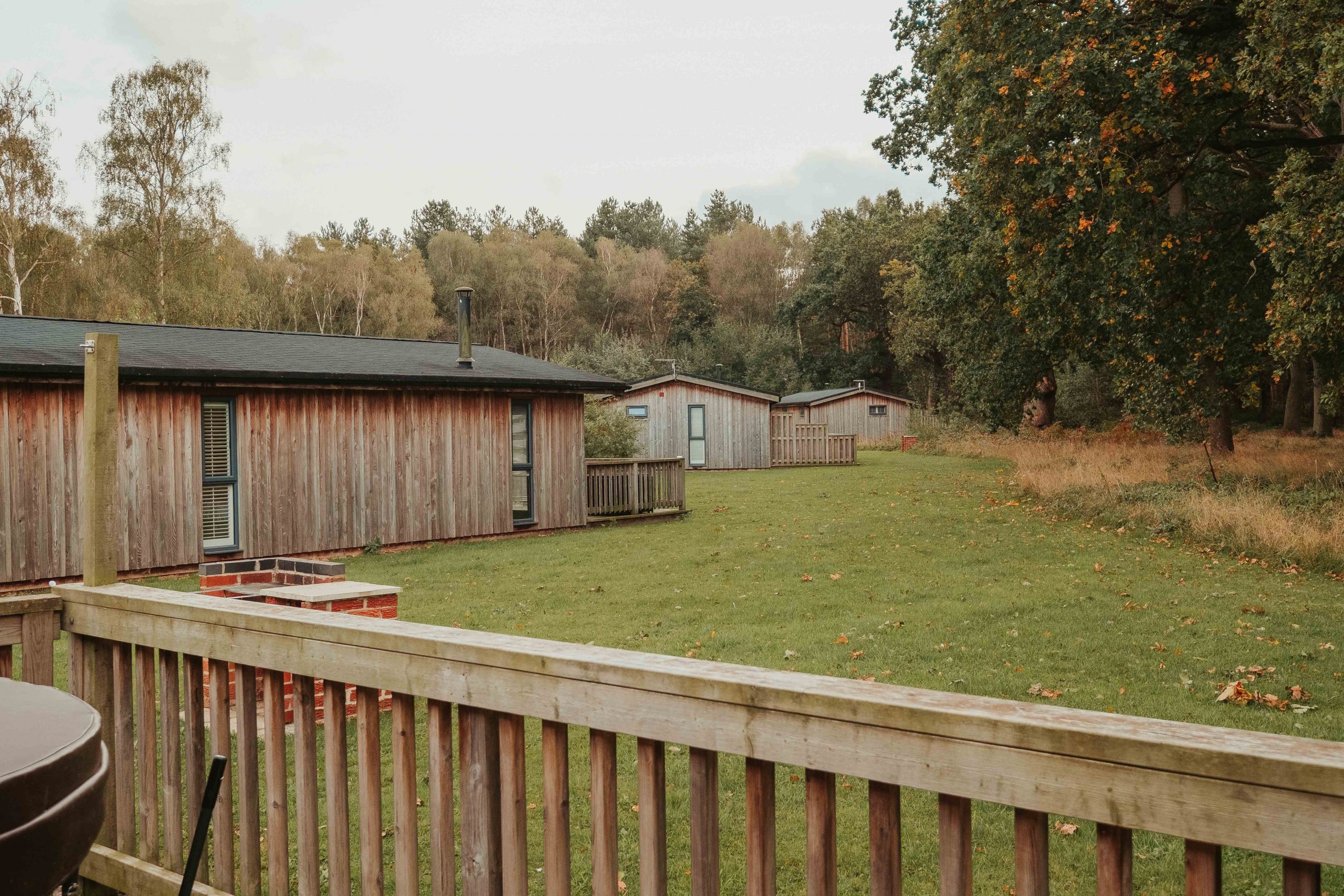 Lovely outdoor patio with incredible views of the sherwood hideaway