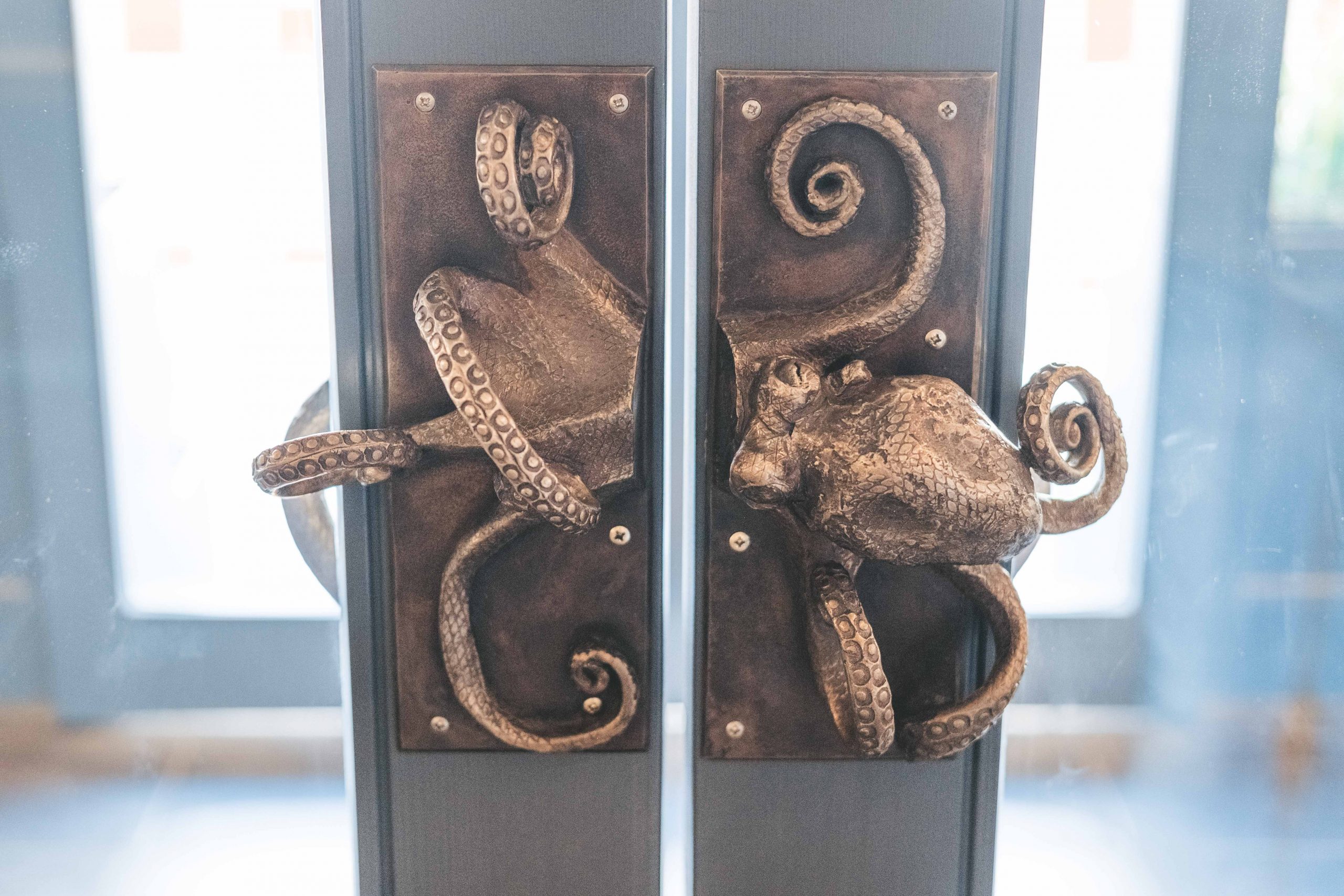 octopus door handle circus hotel Berlin