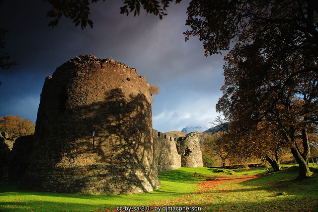Old Inverlochy Castle from northwest Old Inverlochy Castle from northwest
