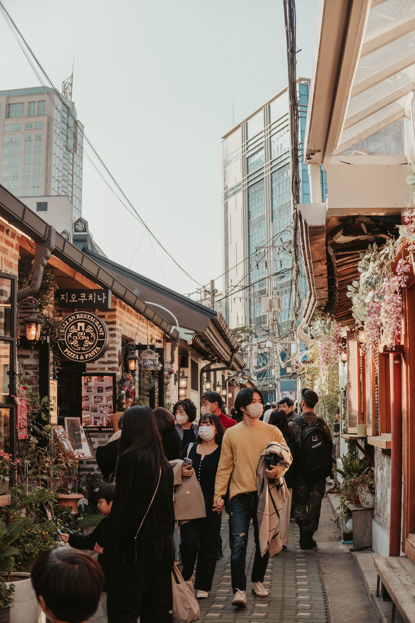 People exploring Ikseon Dong