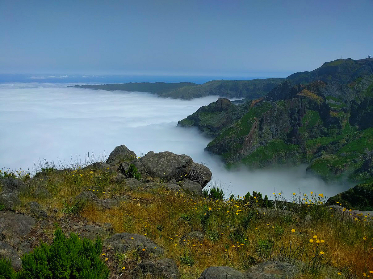 Pico Ruivo Hiking Trail Clouds Pico Ruivo Hiking Trail Clouds