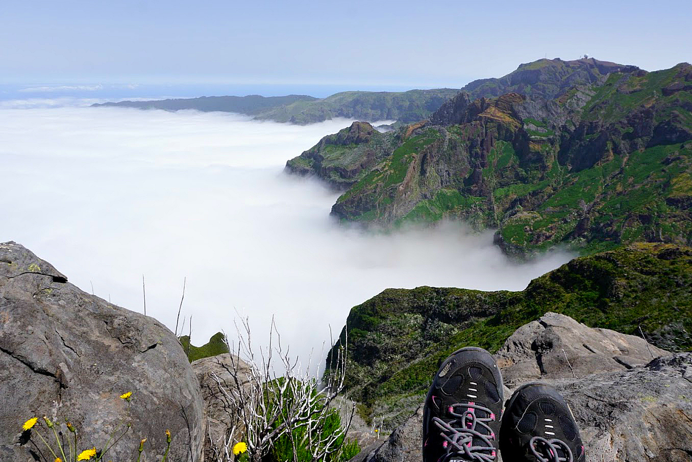 Pico Ruivo Madeira Clouds Cliffs Pico Ruivo Madeira Clouds Cliffs