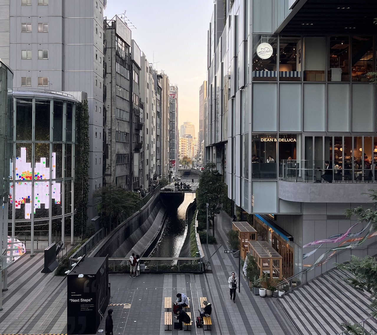 Shibuya stream shopping area Shibuya stream shopping area