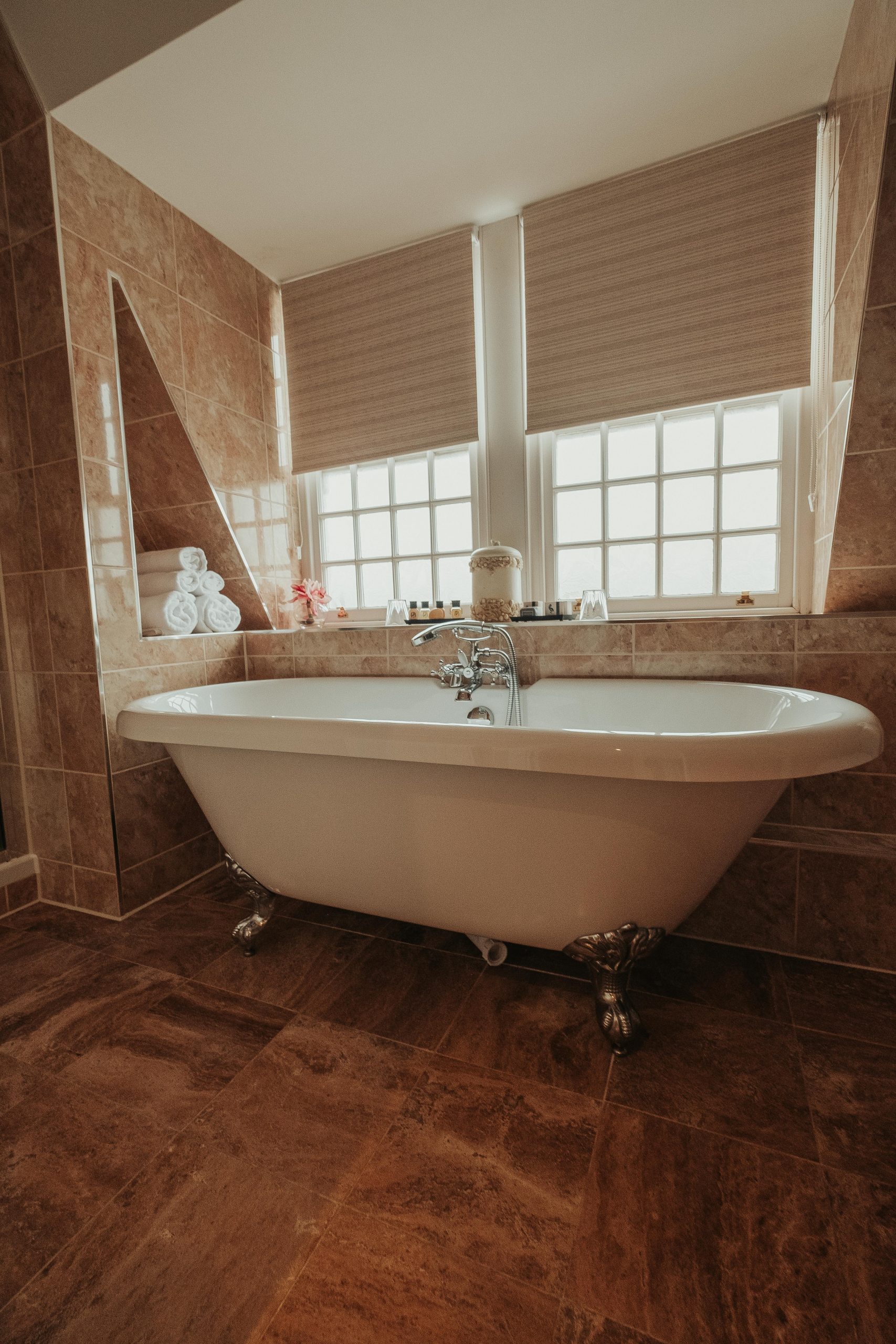 Standing bath in Le Bouchon hotel