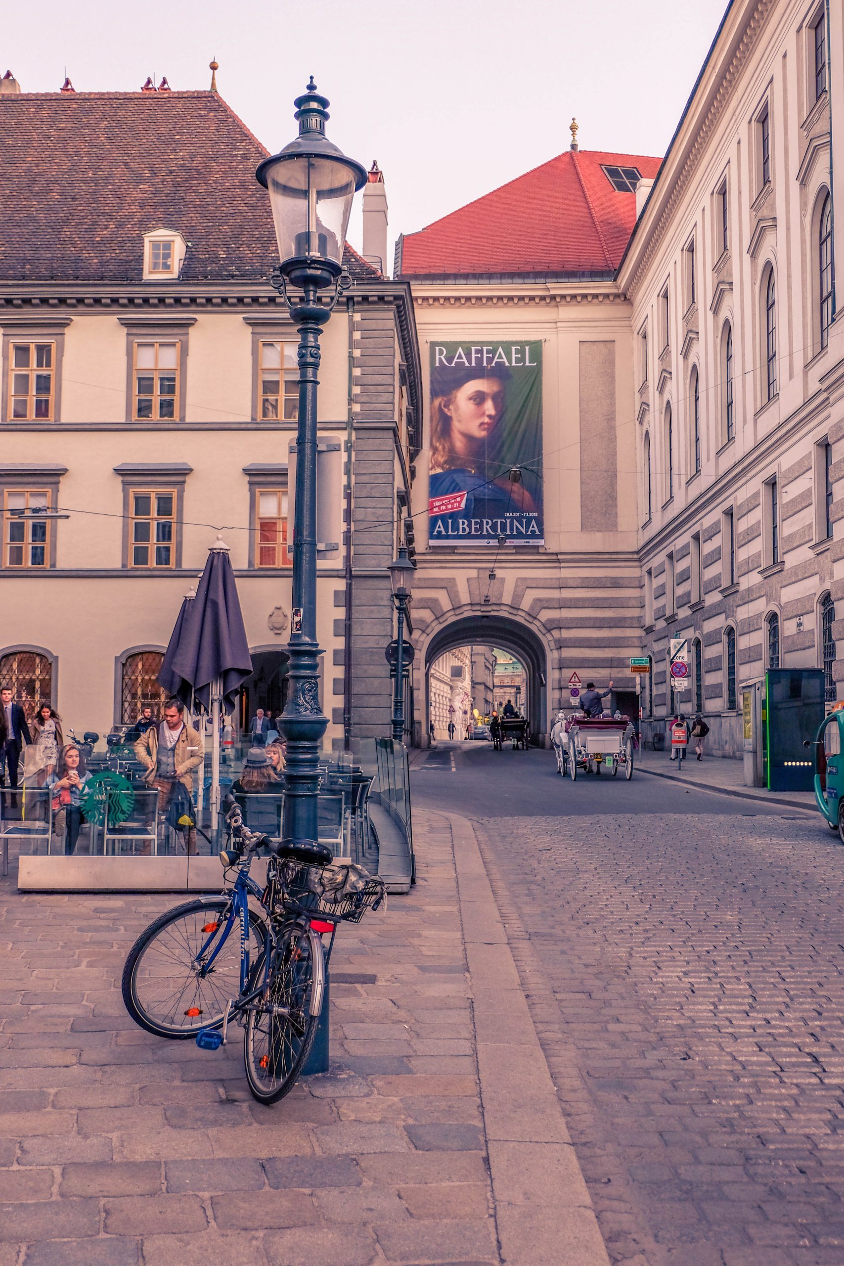 Time Travel Vienna Streets