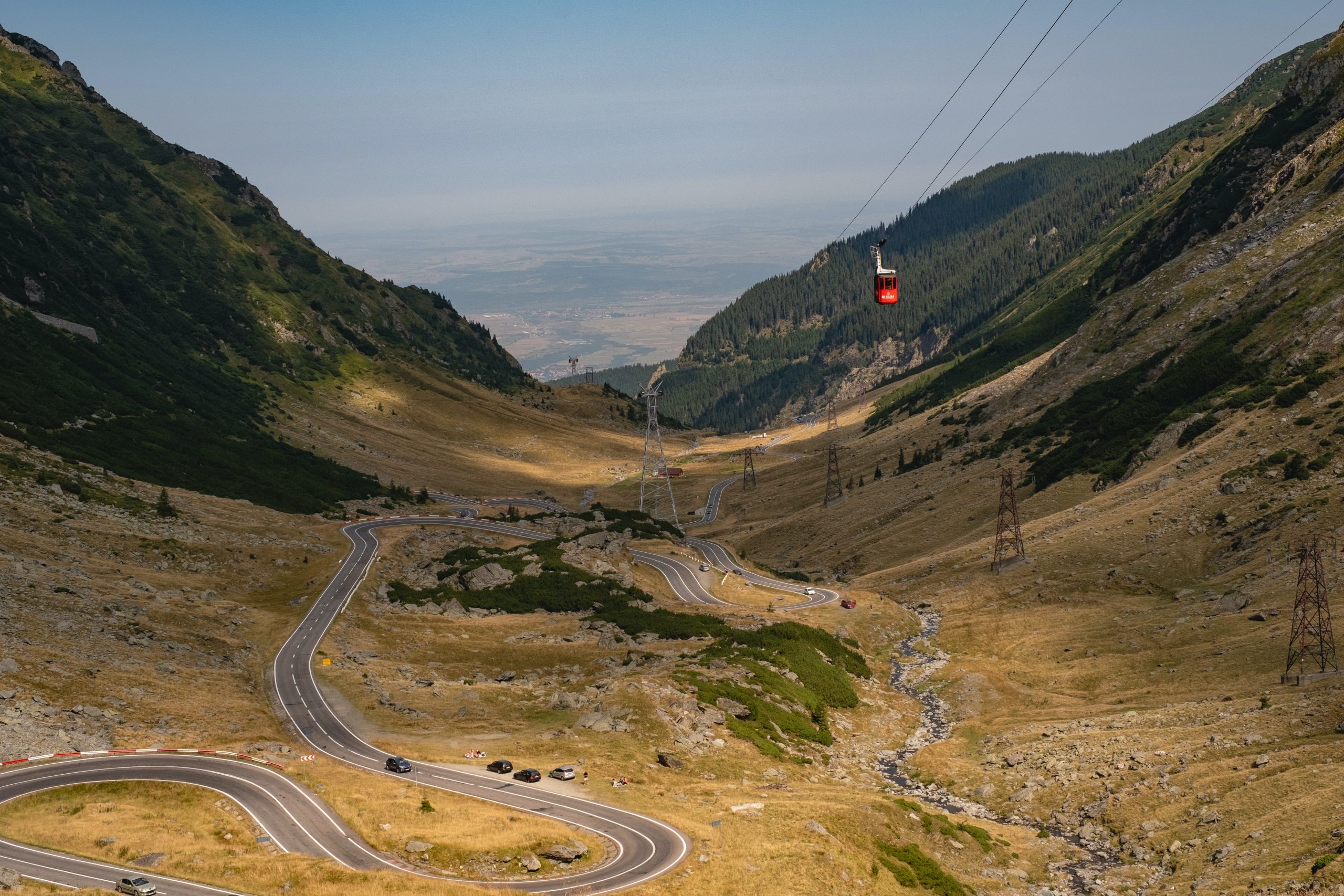 Transfagarasan cable car going towards the station at Balea Waterfall