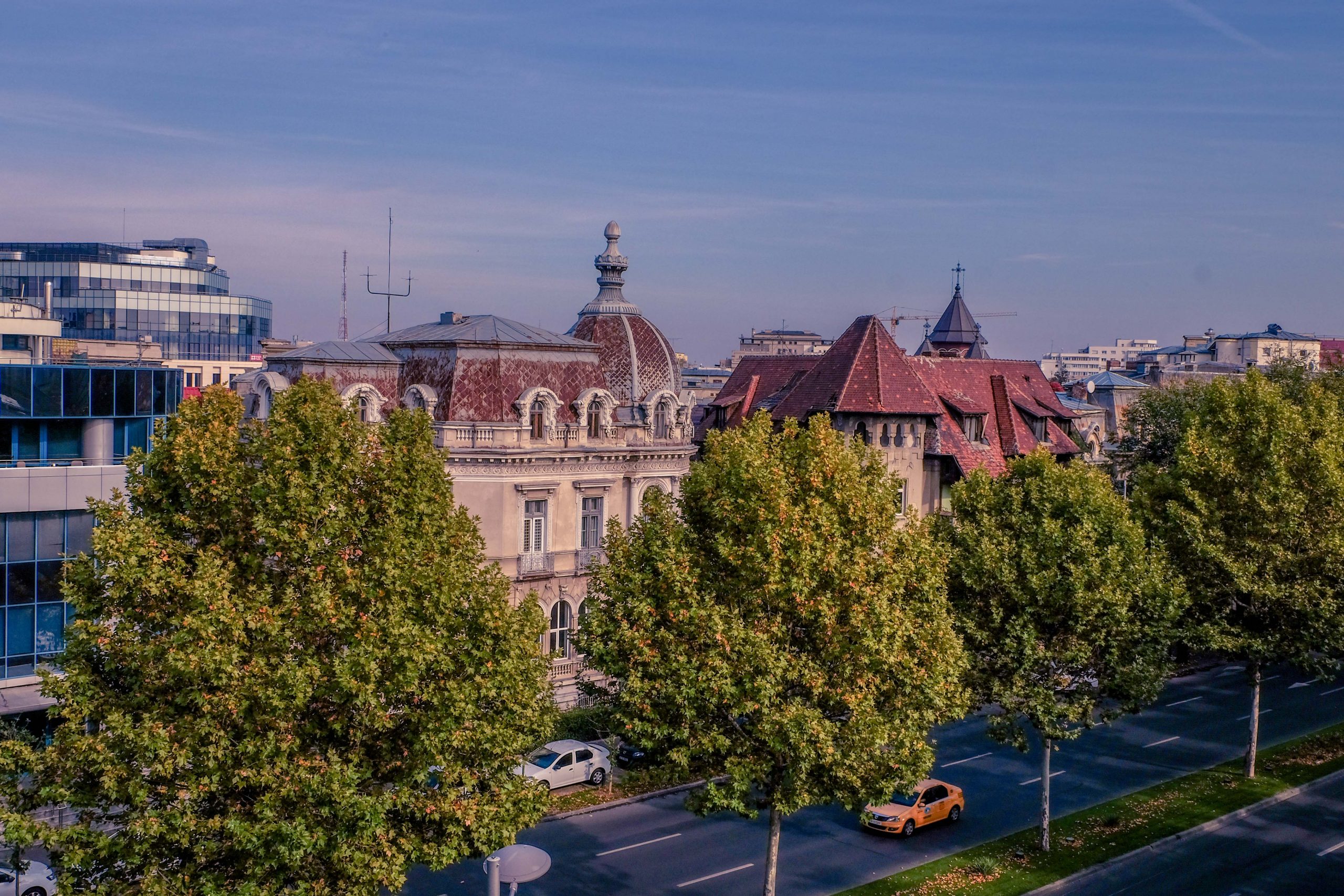 Victory Square Bucharest - with avenue of trees and light traffic as seen from above