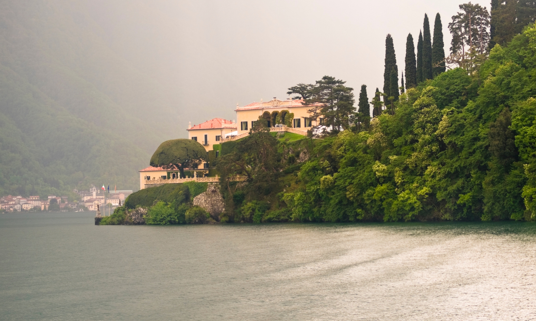 Villa del Balbianello on Cape Lake Como, Bellagio Italy Villa del Balbianello on Cape Lake Como, Bellagio Italy