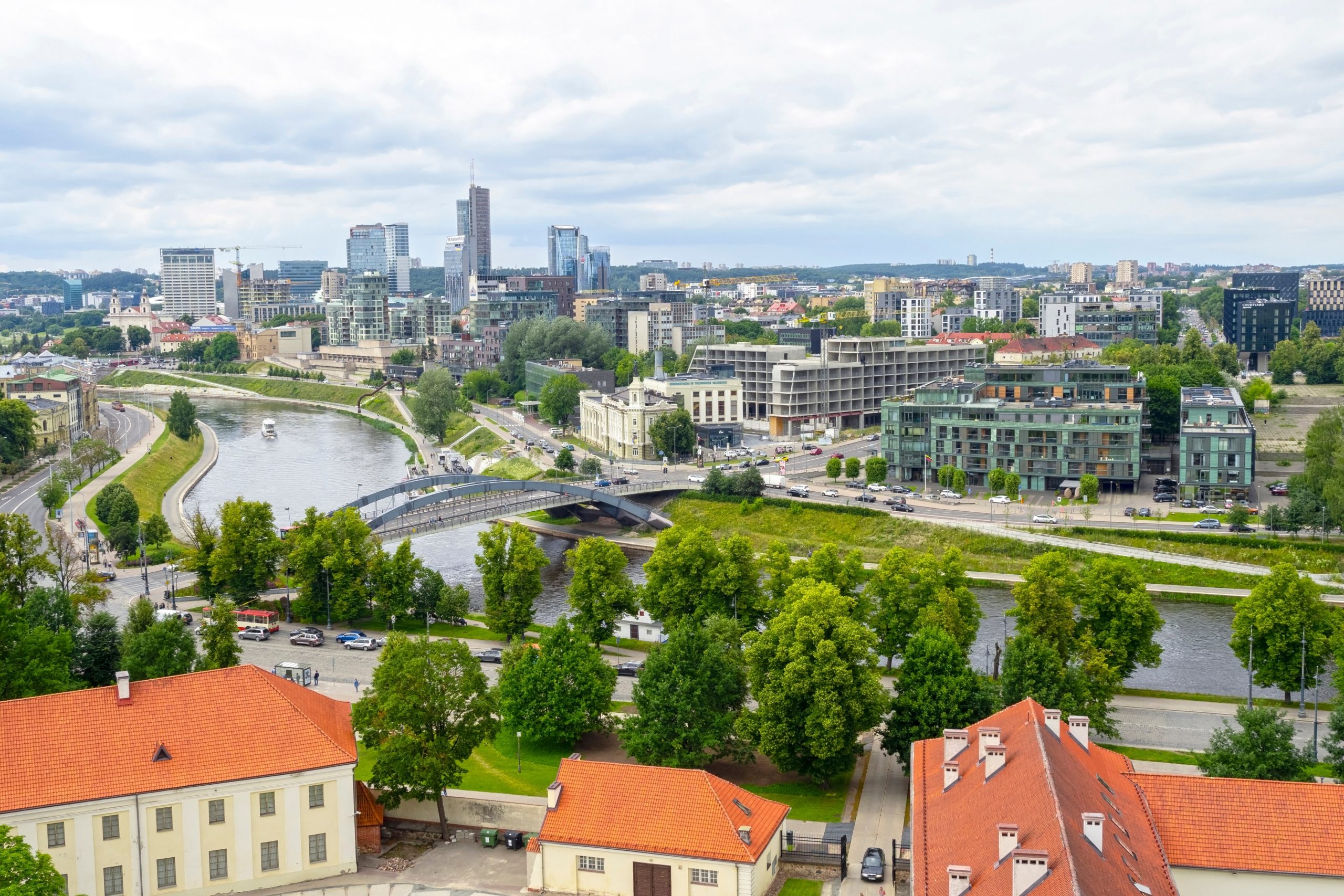 Šnipiškės Vilnius from above (Shutterstock)