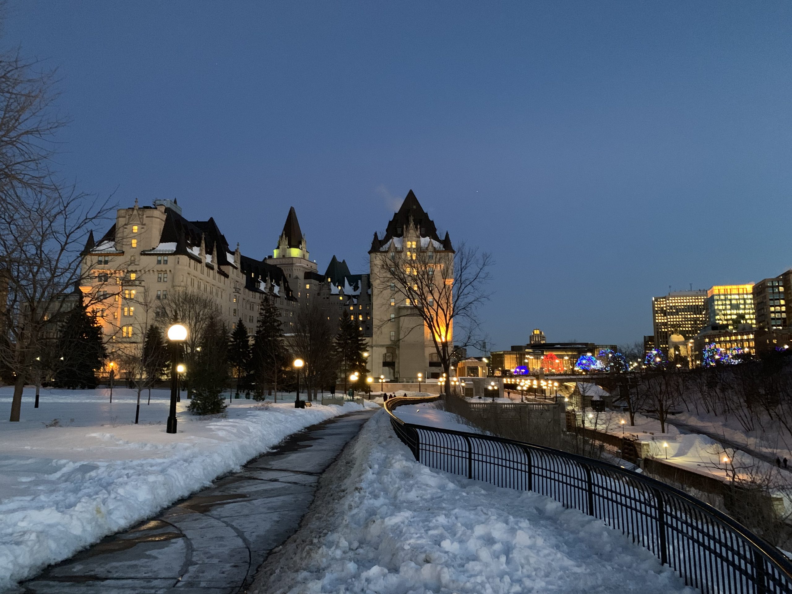 Walking back to our hotel in the evening Ottawa park