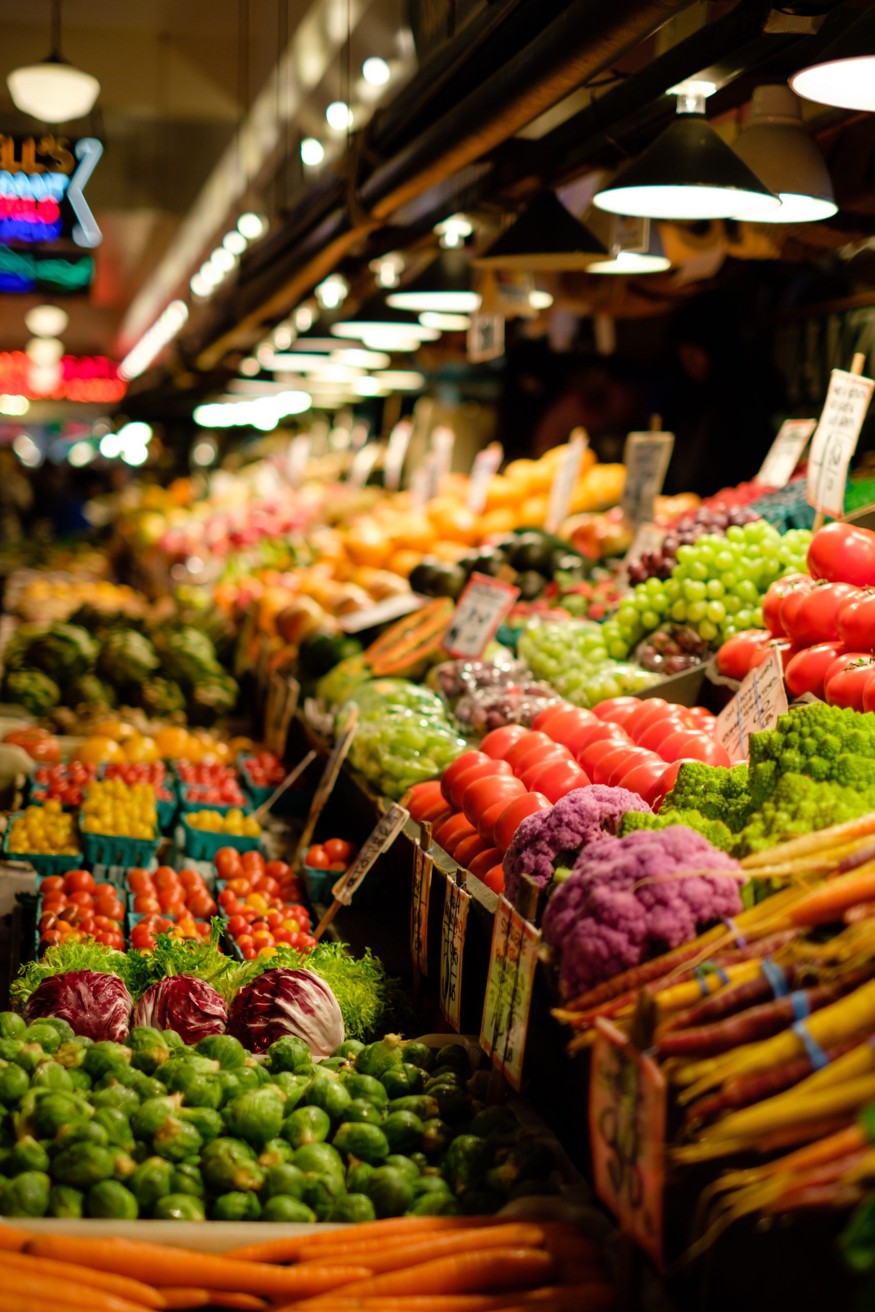 Where to stay in Seattle - Pike Place Market and its great produce Where to stay in Seattle - Pike Place Market and its great produce