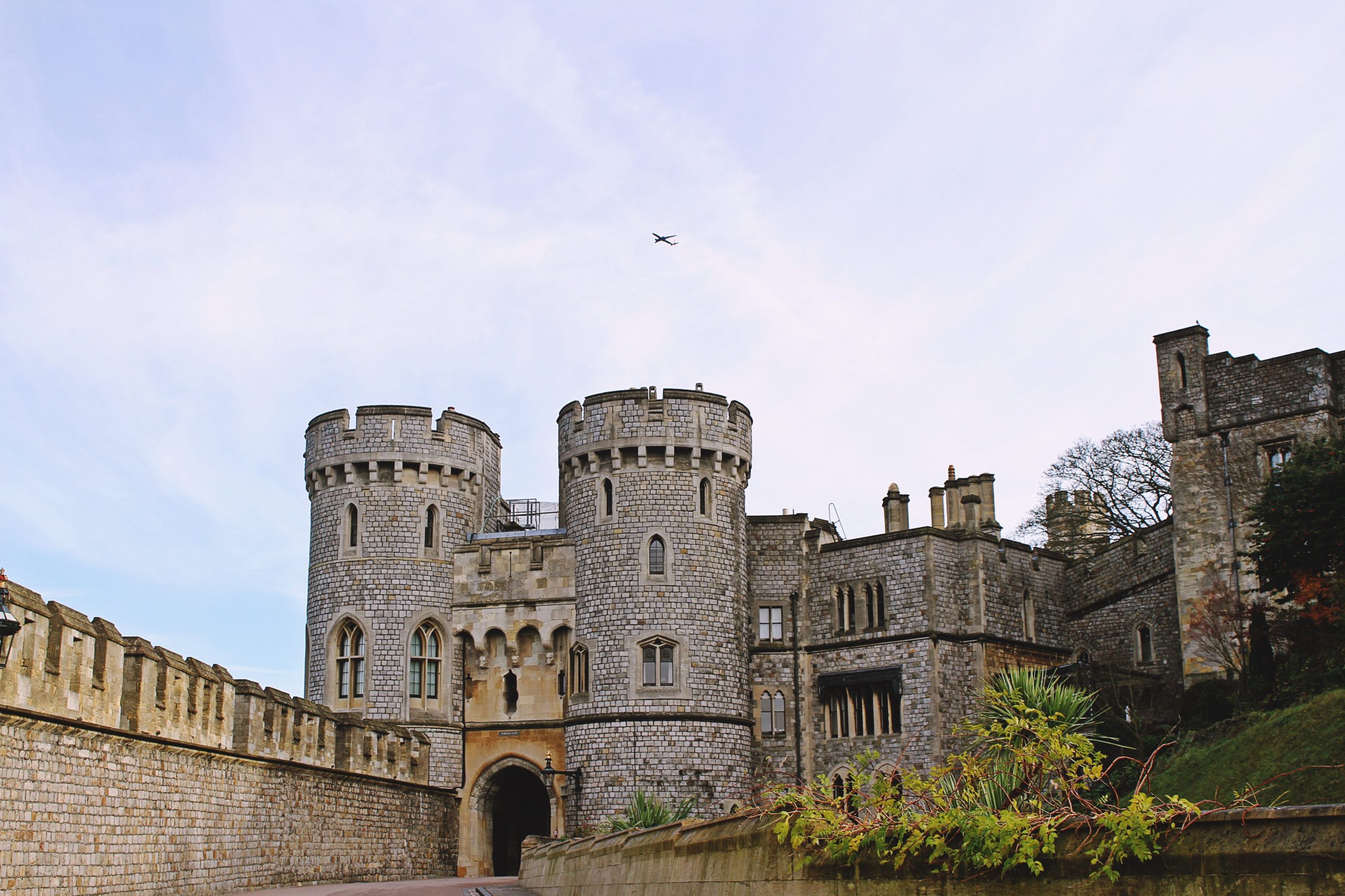 Windsor castle - places to visit in england Windsor castle - places to visit in england