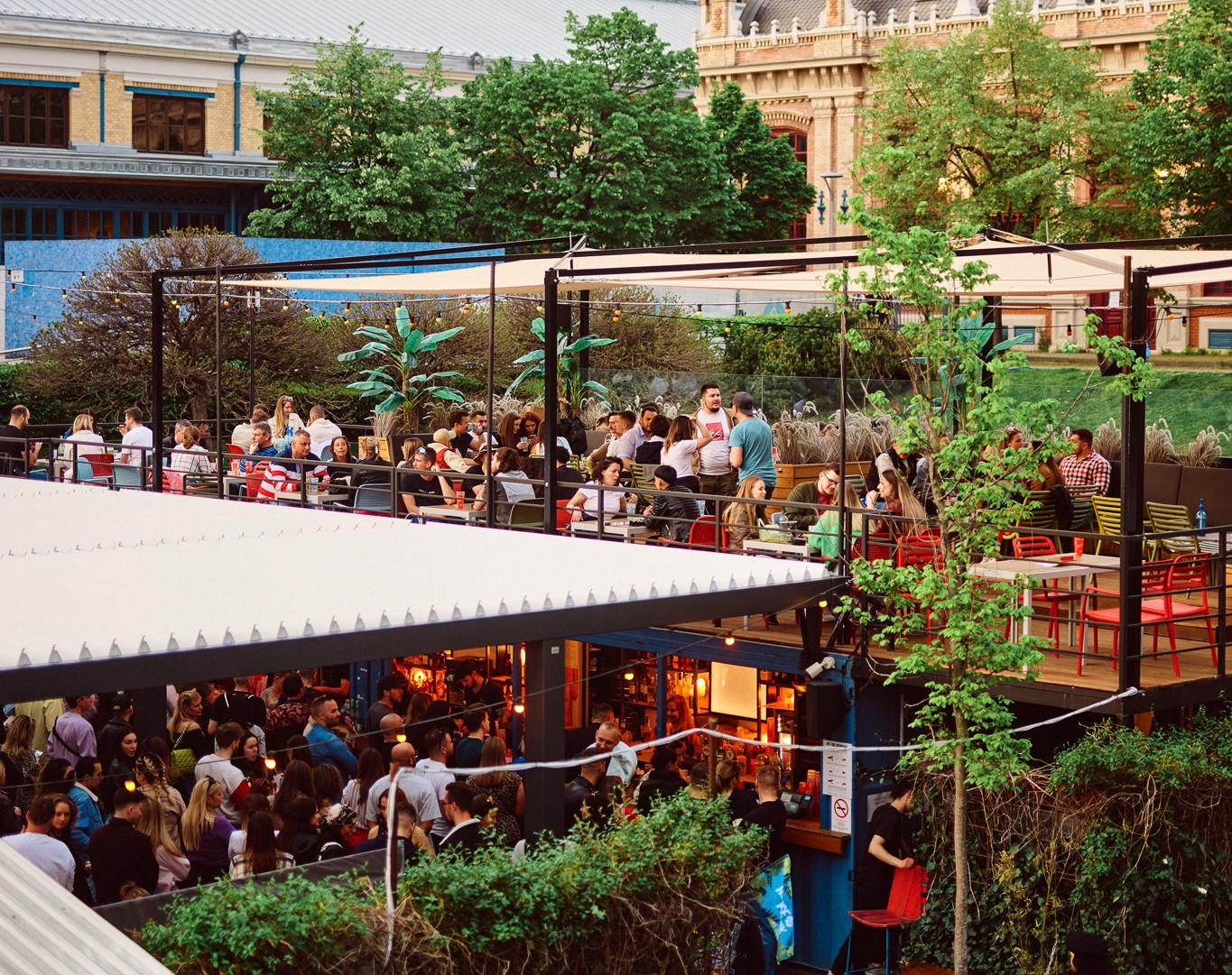 Zsiraf Budapest Outdoor Venue Zsiraf Budapest Outdoor Venue